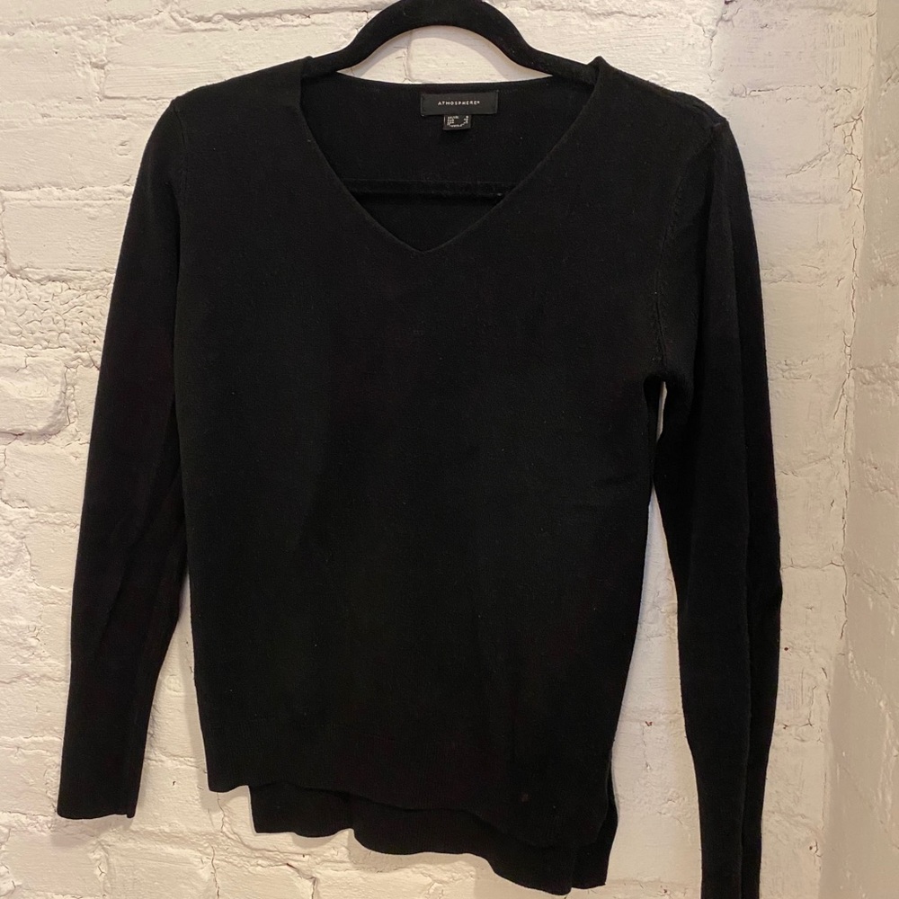 Sweater black woman